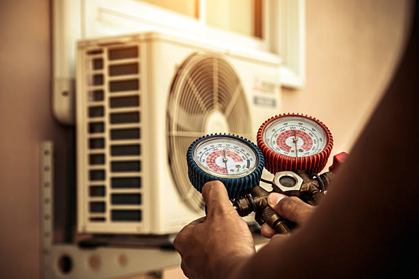 Professional Hvac technician working in Belmont, CA